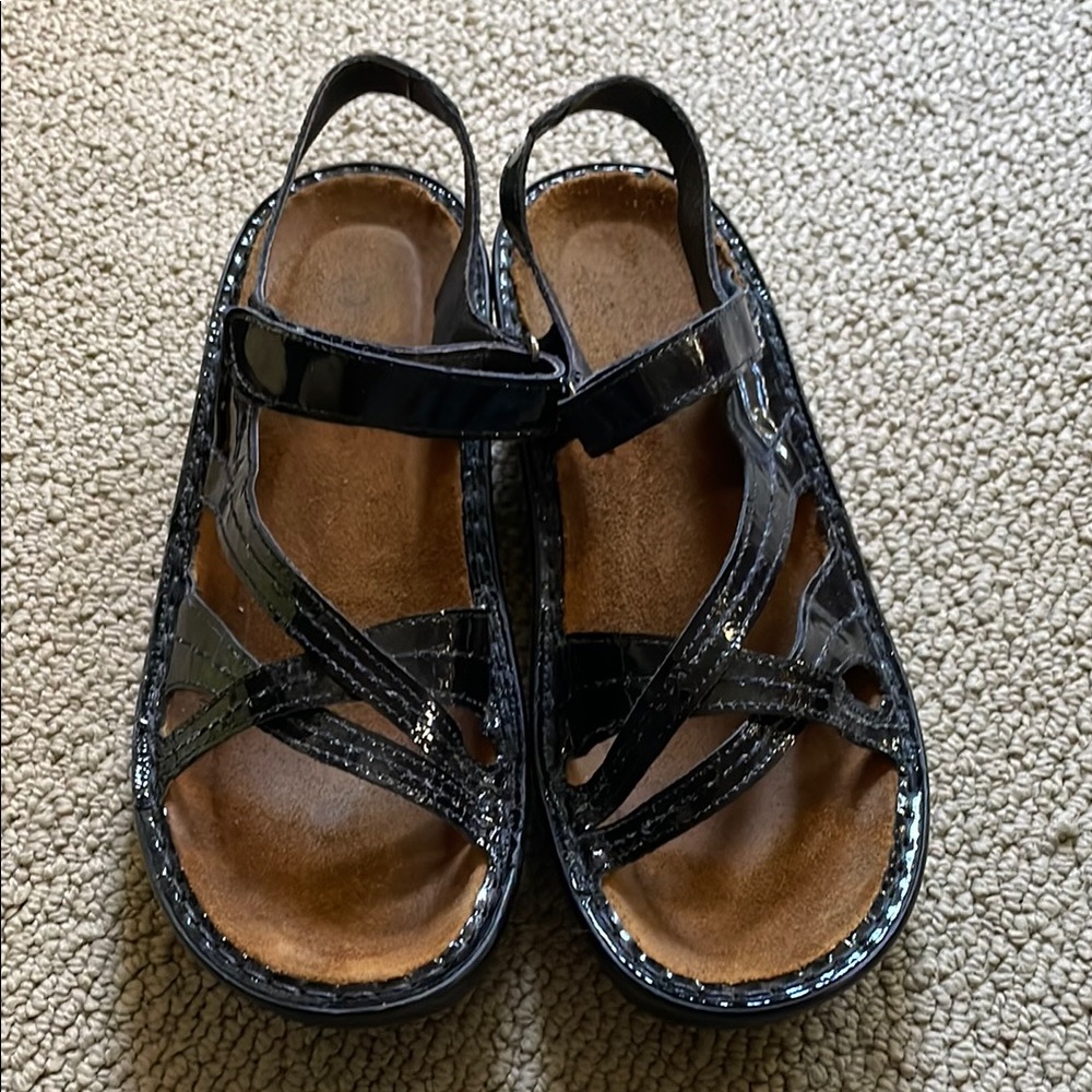 Naot Black Patent Leather Sandals
